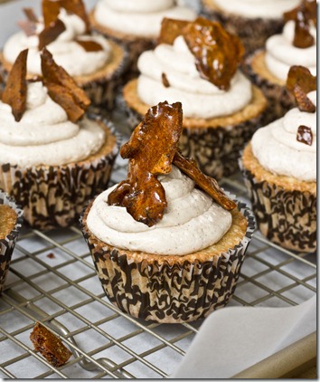 Brown Sugar Cupcakes with Cinnamon Ginger Buttercream and Ginger Cookie Pecan Brittle
