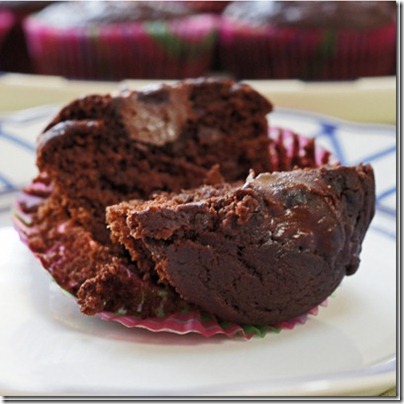 double-chocolate-muffins-12_thumb