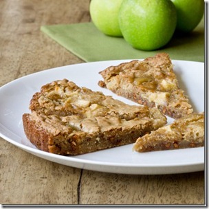 Desserts You Need This Fall like these Apple Cinnamon Blondies from Keep It Sweet