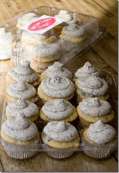 Mini Cookies ‘n Cream Cupcakes