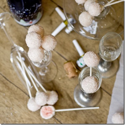 Pink Champagne Cake Pops–A New Years Eve Treat!